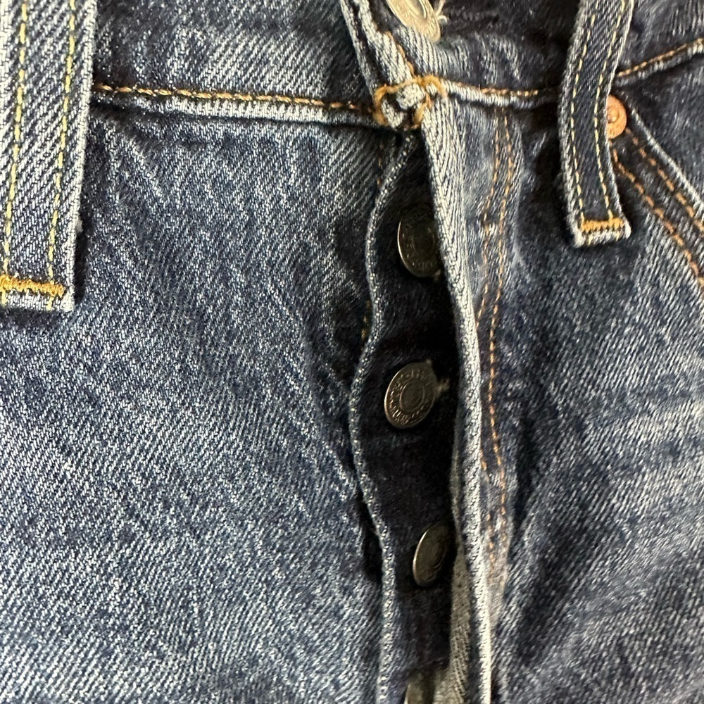 Levi’s 501 Cutoff Distressed Denim Shorts SZ 26 - Picture 8 of 8